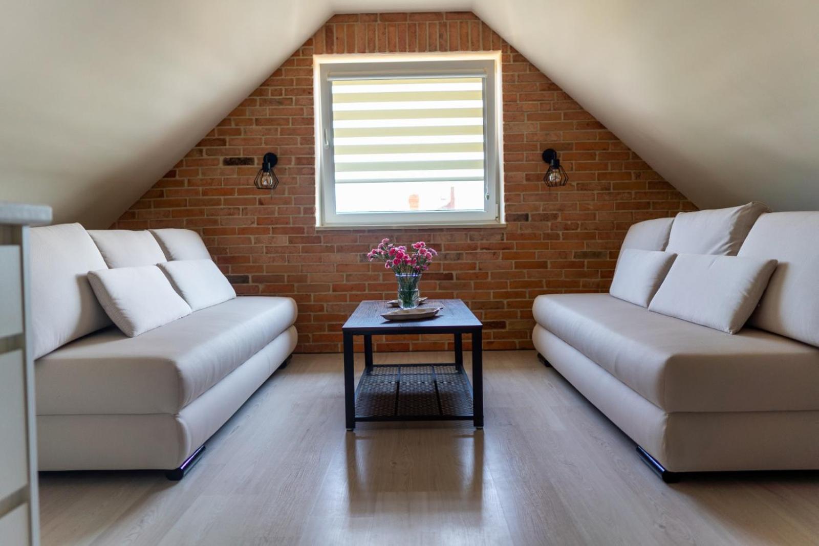 Luna Mieroszyno Homestay *
